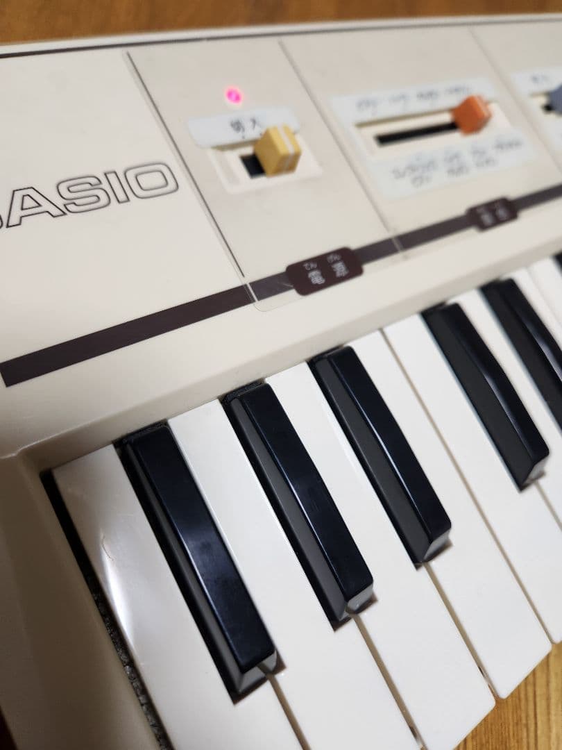 Casio MT-11 ビンテージミニシンセサイザー 動作確認済 アダプター無
