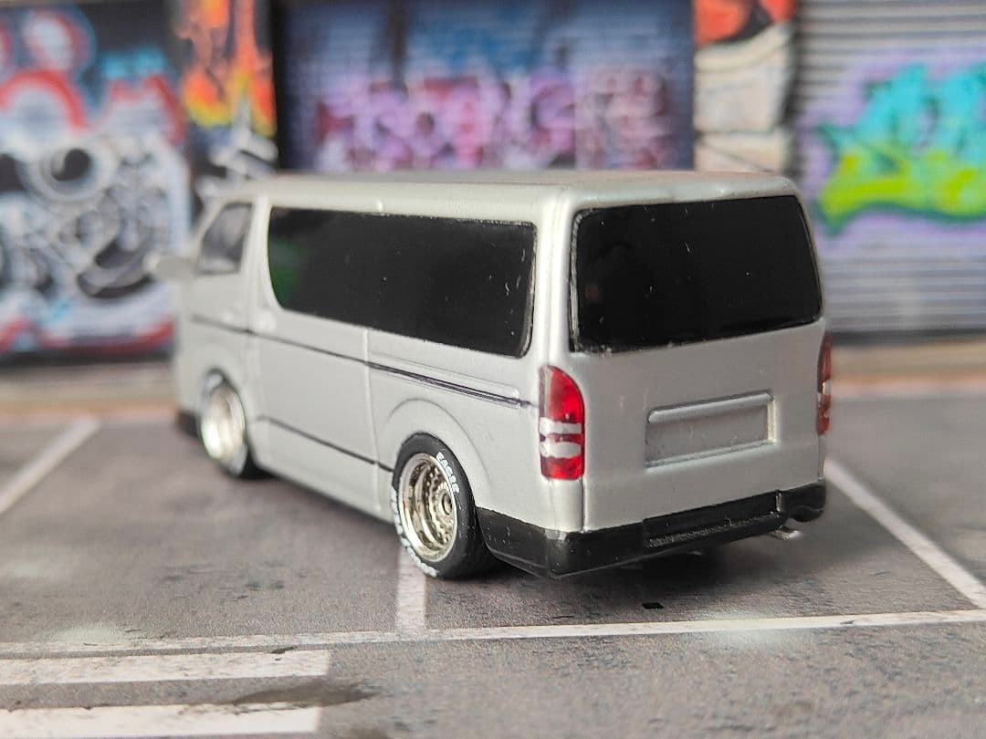 ホットウィールカスタム トヨタ ハイエース 京商1/64 ✩深リム☆トミカ改造