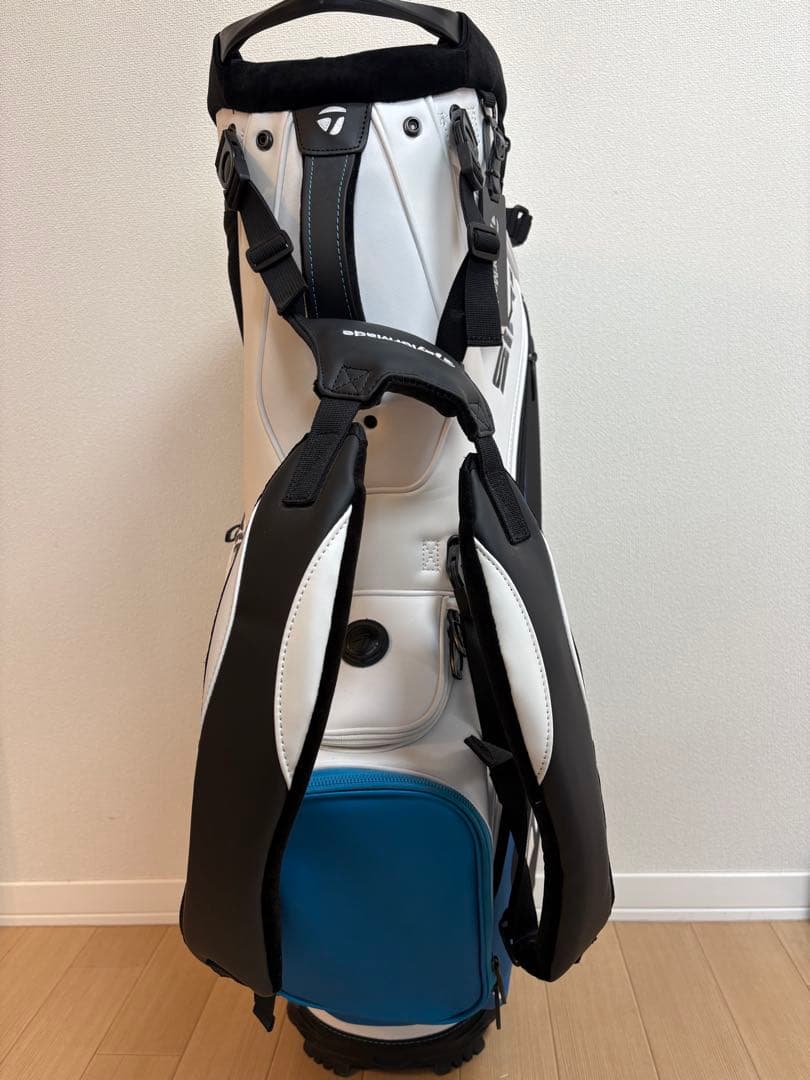 TaylorMade SIM2 キャディバッグ