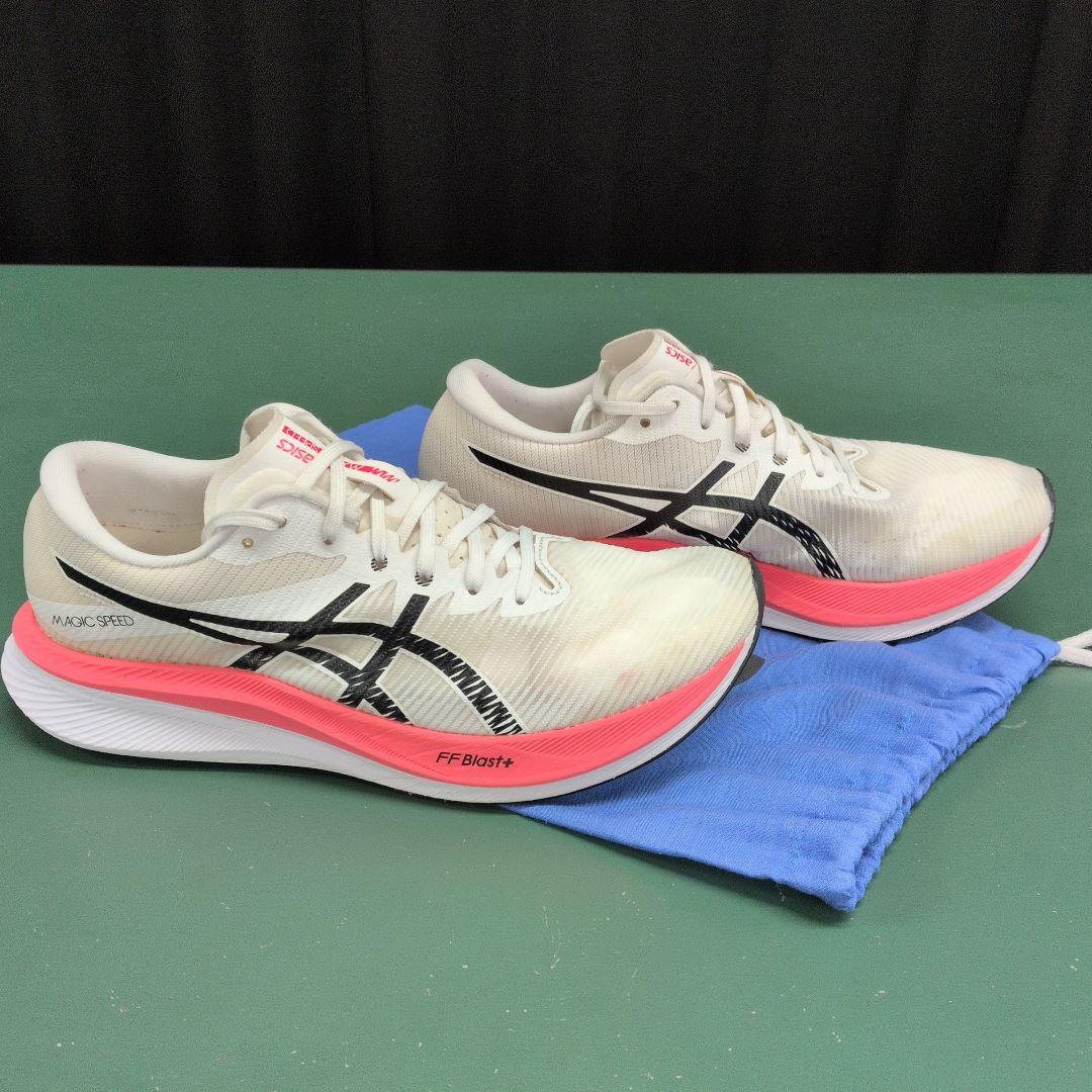 asicsマジックスピード３レギュラー幅28.0cm