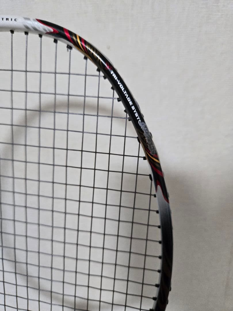 ヨネックス バドミントンラケット VOLTRIC80 3UG5