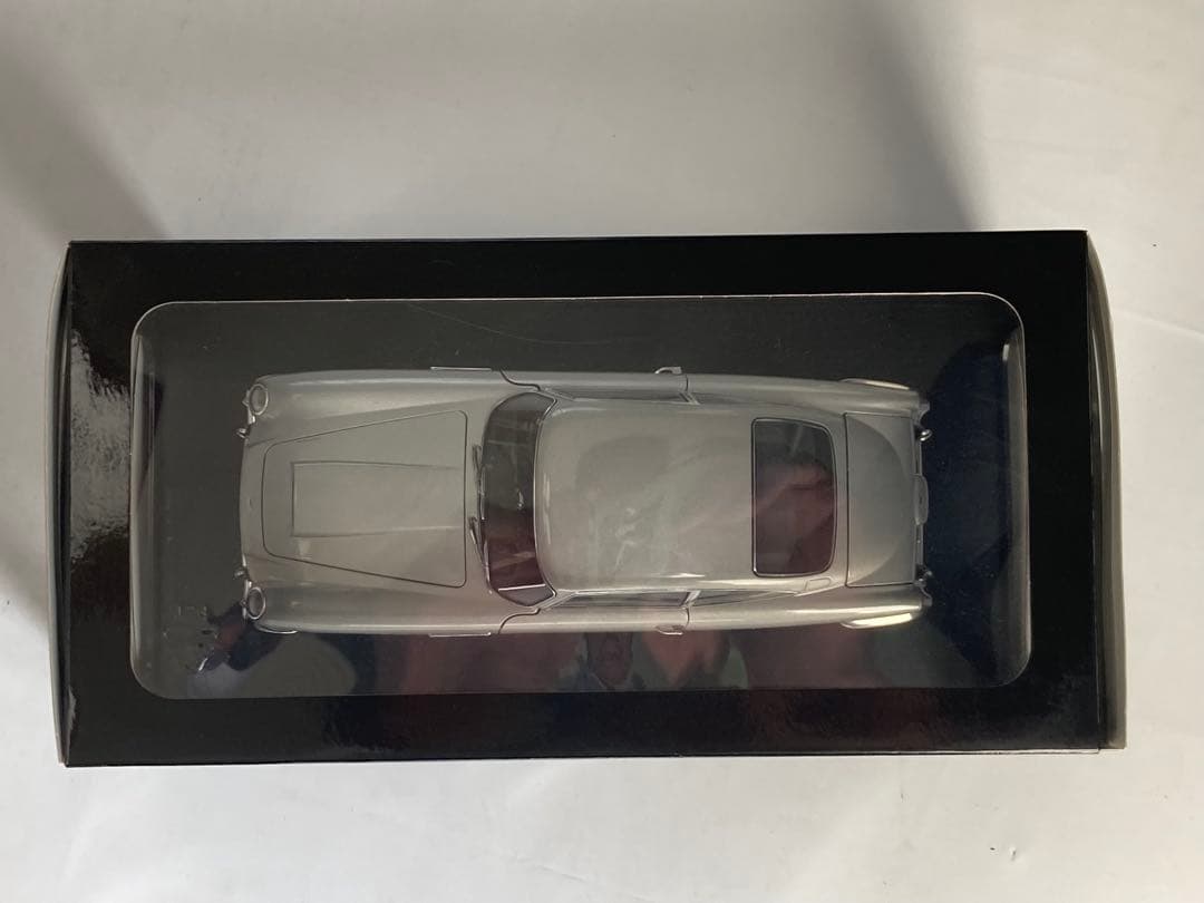 AUTOart 1/18 Aston Martin DB5 ダイキャストモデル