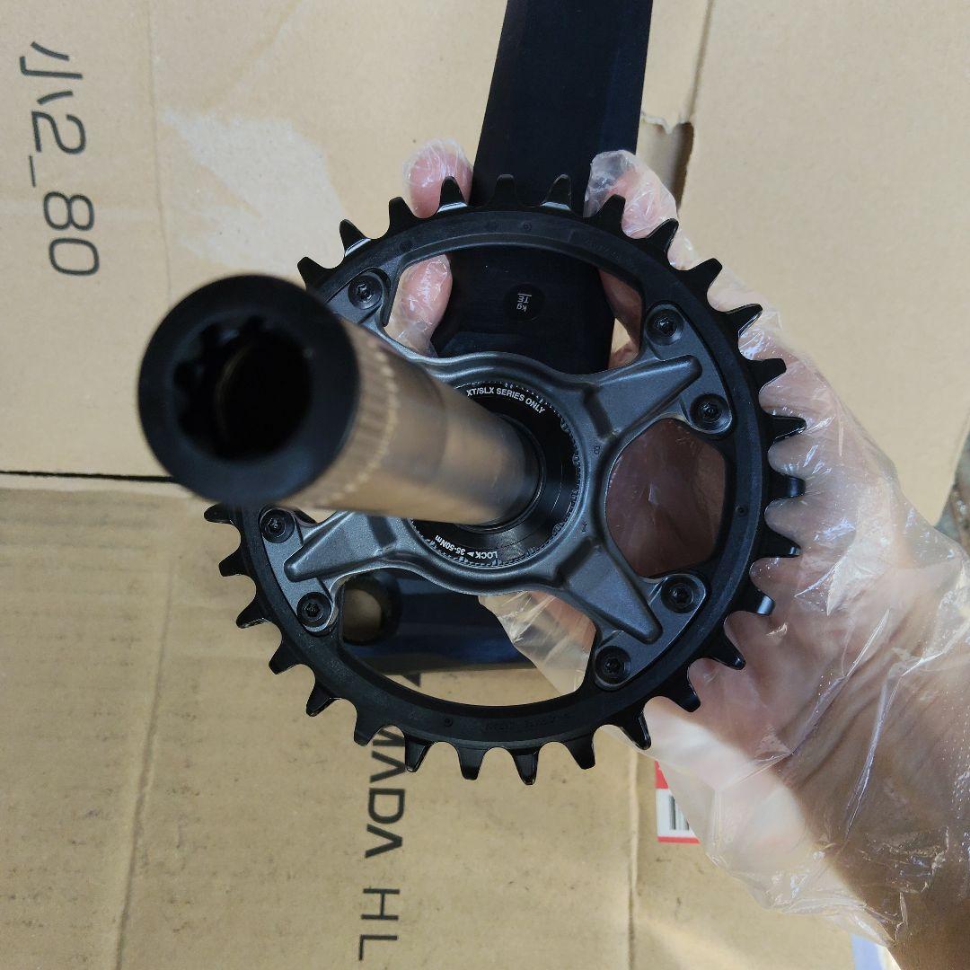 SHIMANO クランクセット