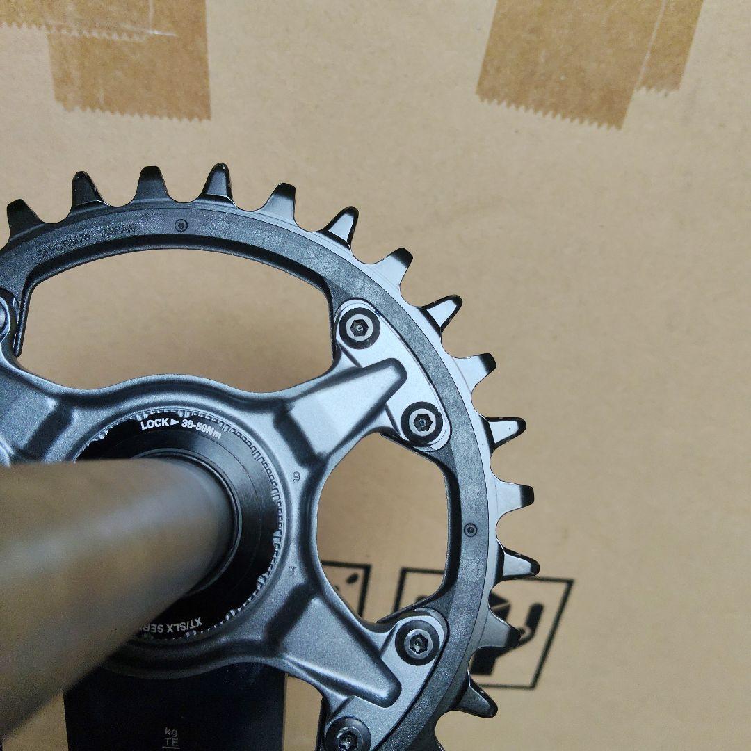SHIMANO クランクセット