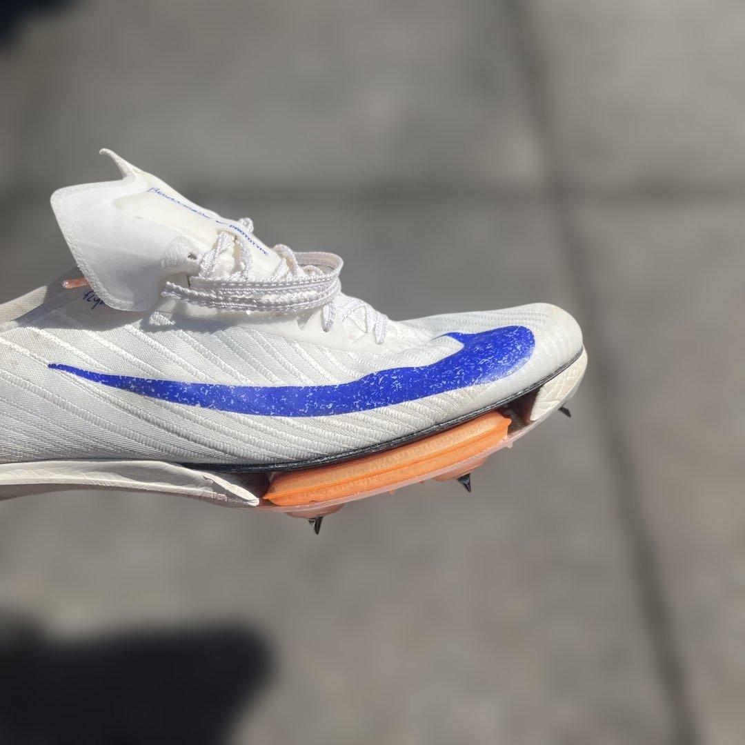 NIKEマックスフライ2
