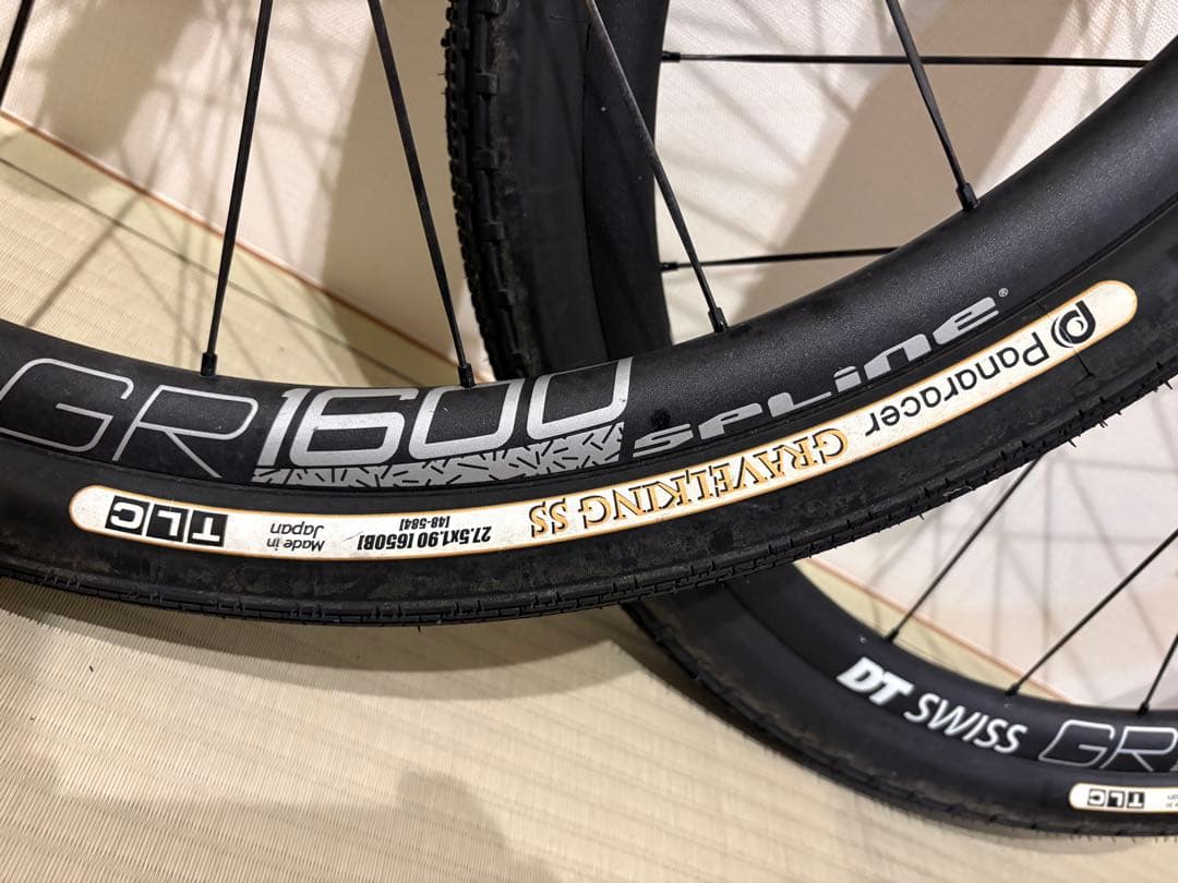 DTSWISS GR1600 ディスクホイール　美品タイヤセット　中古