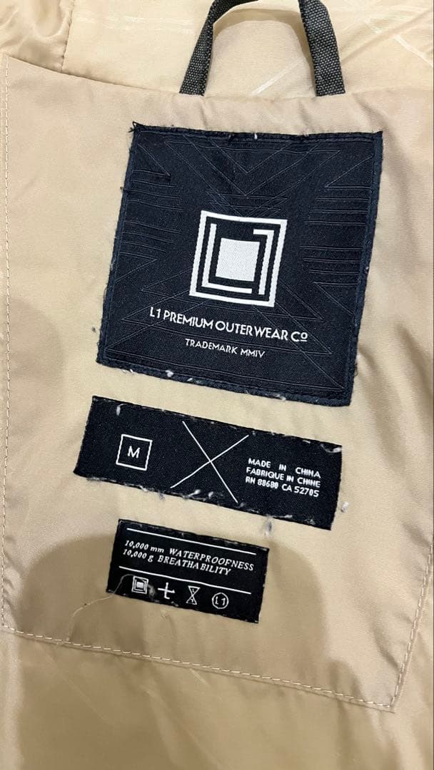 L1 ジャケット　スノーボード