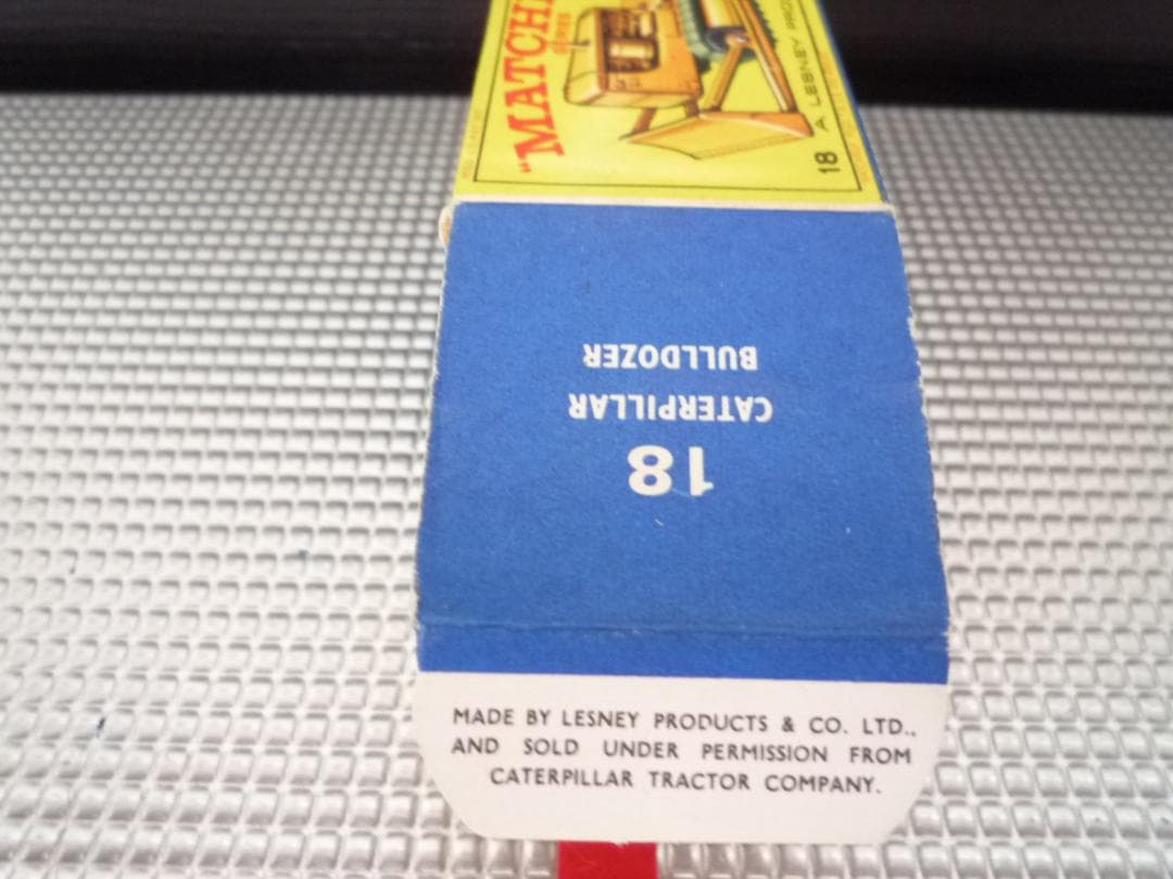MATCHBOX N°18 CATERPILLAR BULLDOZER 1961