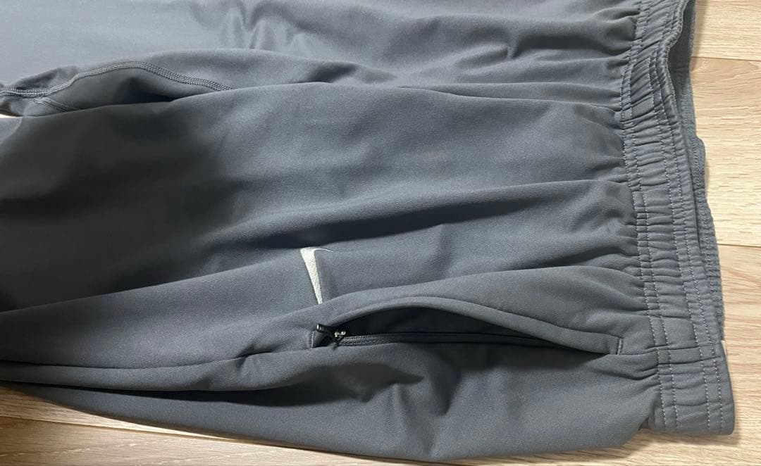 NIKE トッテナム　スパーズ　ドリルトップ、トラックパンツ　上下セット　新品