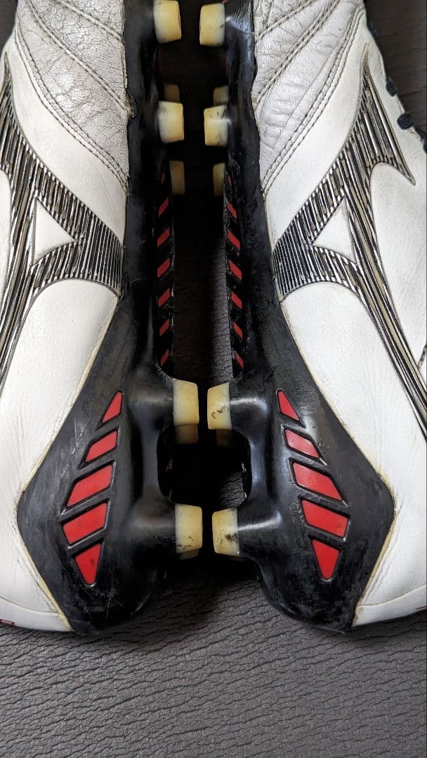 ミズノ　モレリア　ネオ　サッカースパイク　Mizuno Morelia 　neo