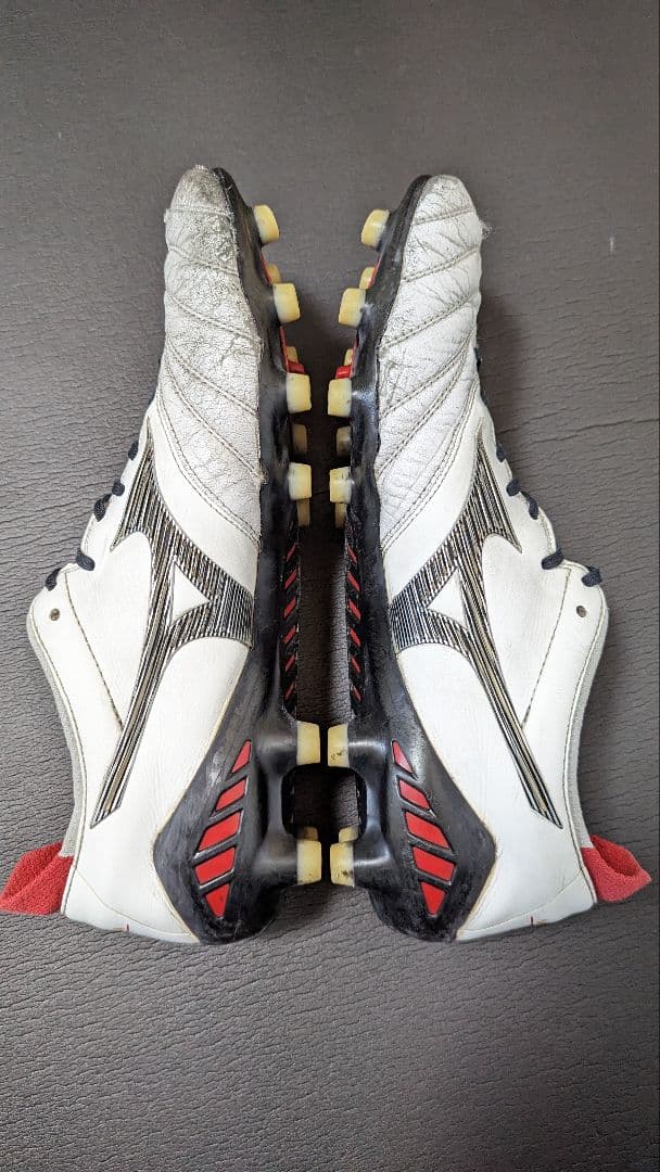 ミズノ　モレリア　ネオ　サッカースパイク　Mizuno Morelia 　neo