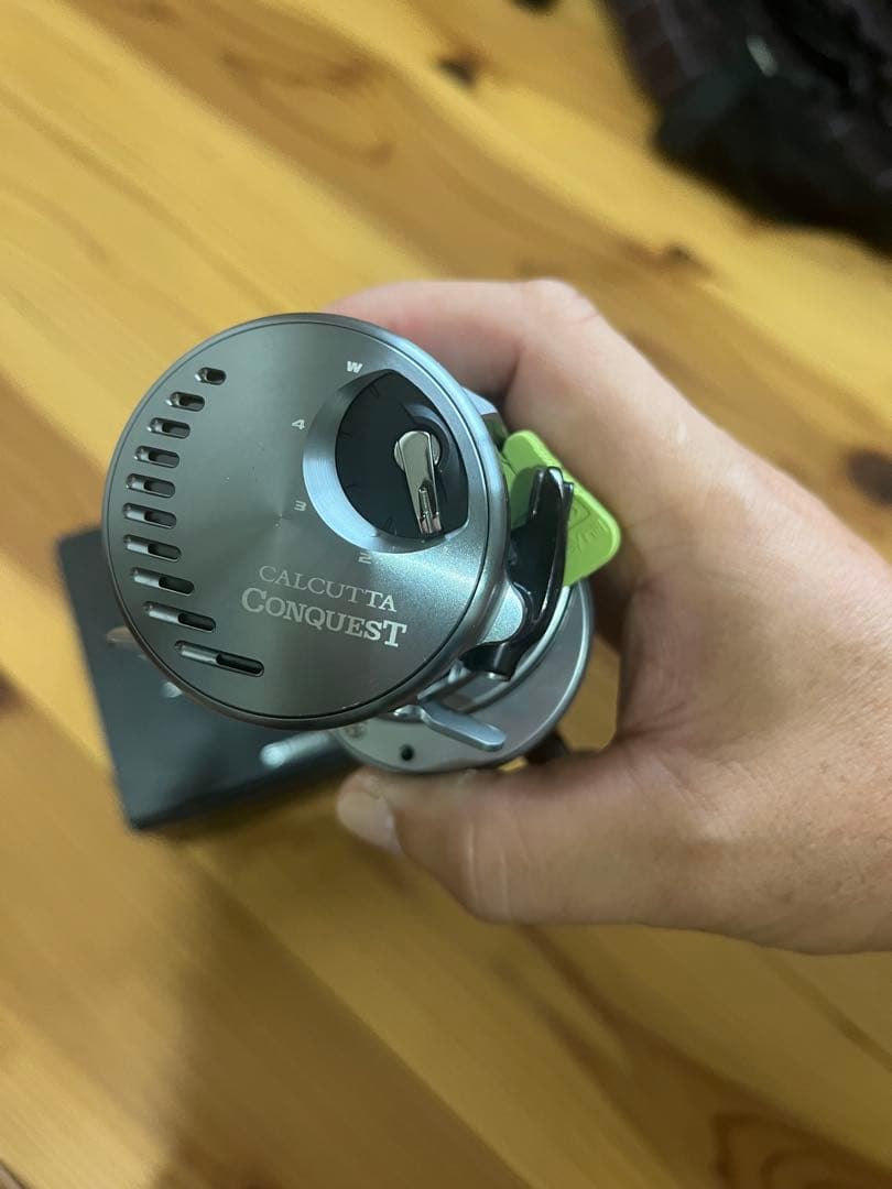 リール Shimano CALCUTTA CONQUEST DC201HG