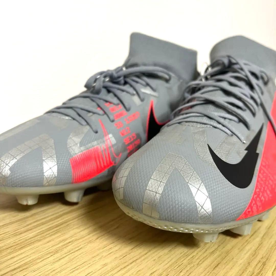 Nike サッカーシューズ AT7945-906 HG スパイク　ナイキ
