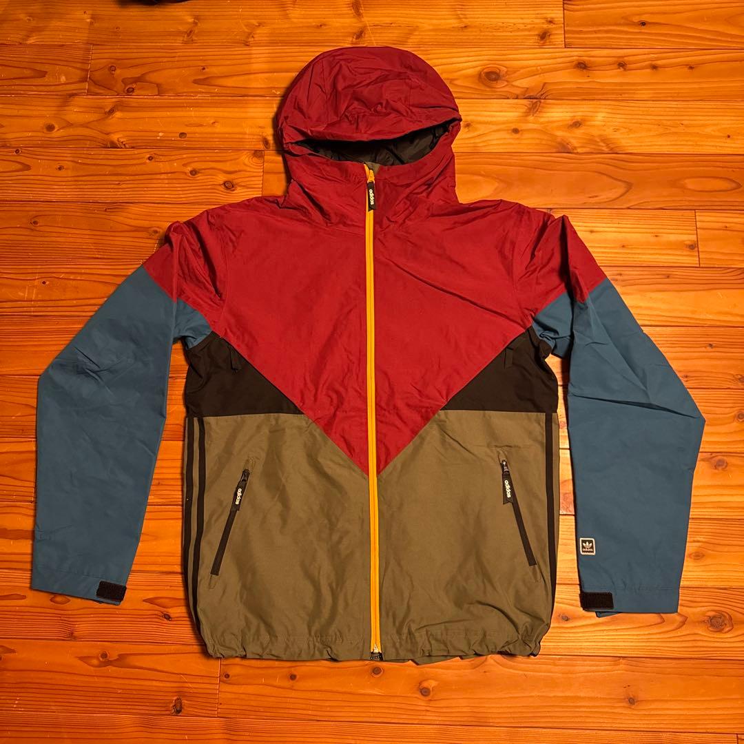adidasスノーボードウェア
