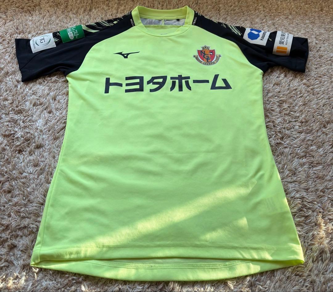 名古屋グランパス　2022プラクティスシャツ（練習着）、Sサイズ　GKモデル