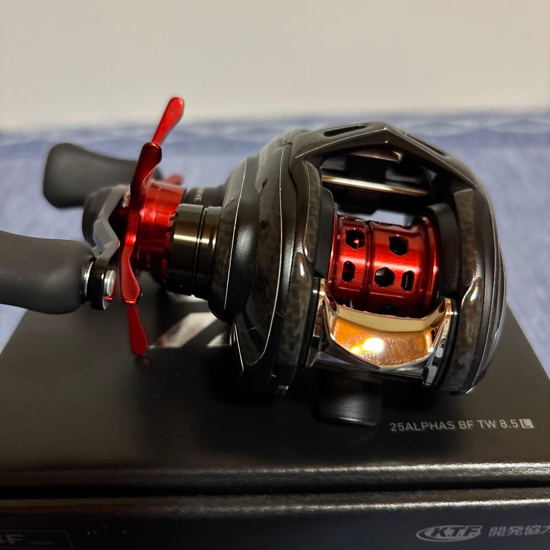 DAIWA ALPHAS BF TW 8.5L 左ハンドル　フルベアリング