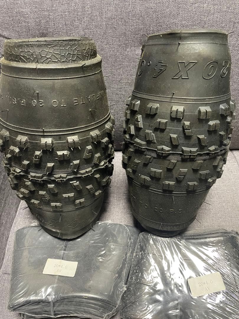 2本セット ファットタイヤ: 20x4.0インチ 組み合わせセット