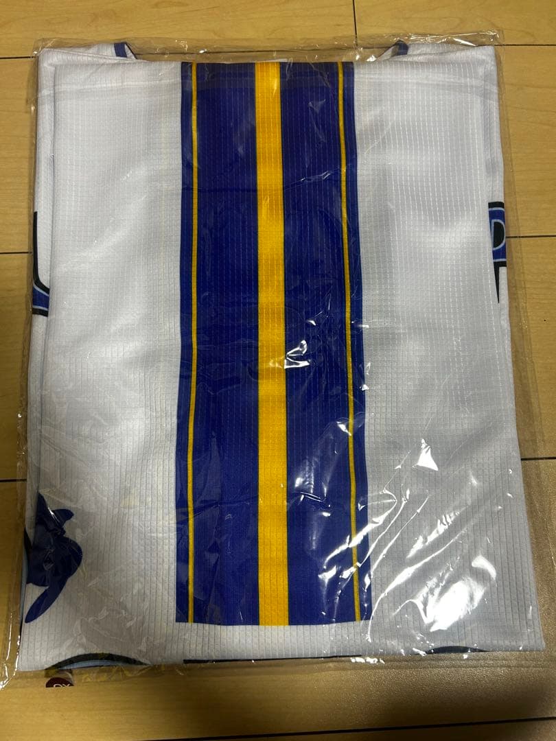 横浜DeNAベイスターズ ユニフォーム XOサイズ　ピカチュウ 背番号有り