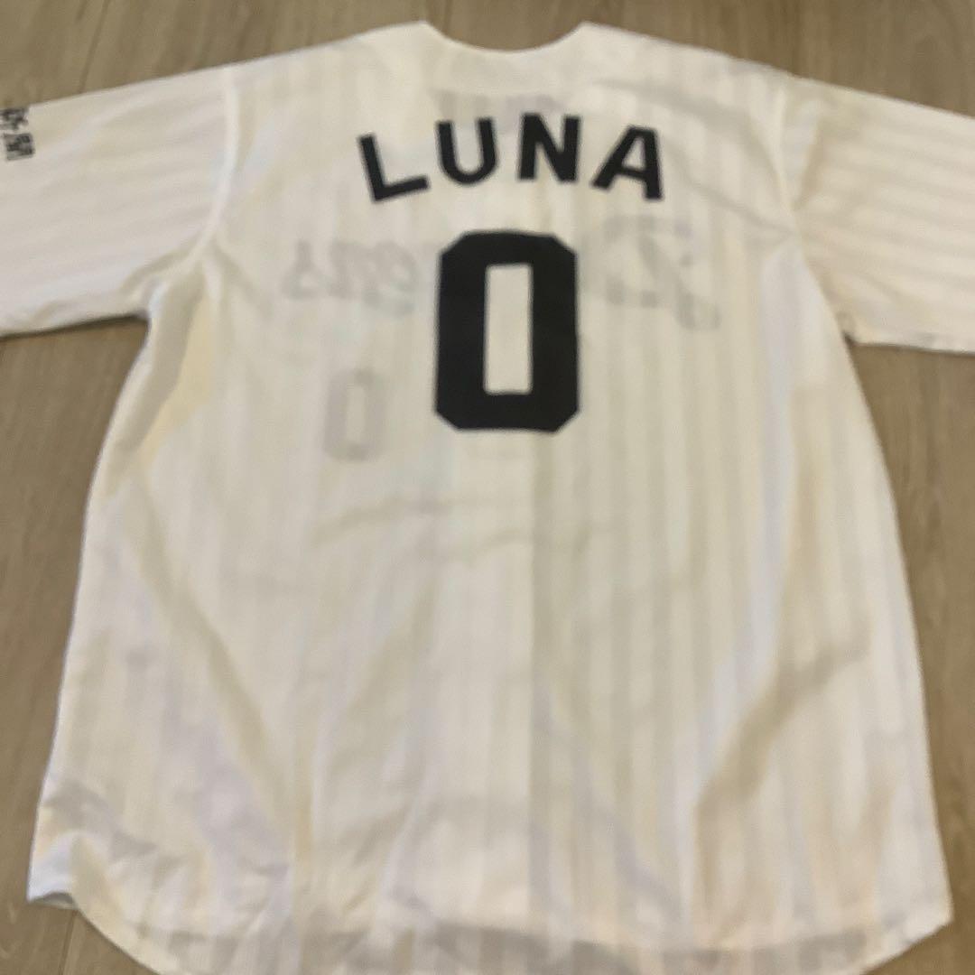 中日ドラゴンズ　ルナ　ユニフォーム　フリーサイズ　未使用