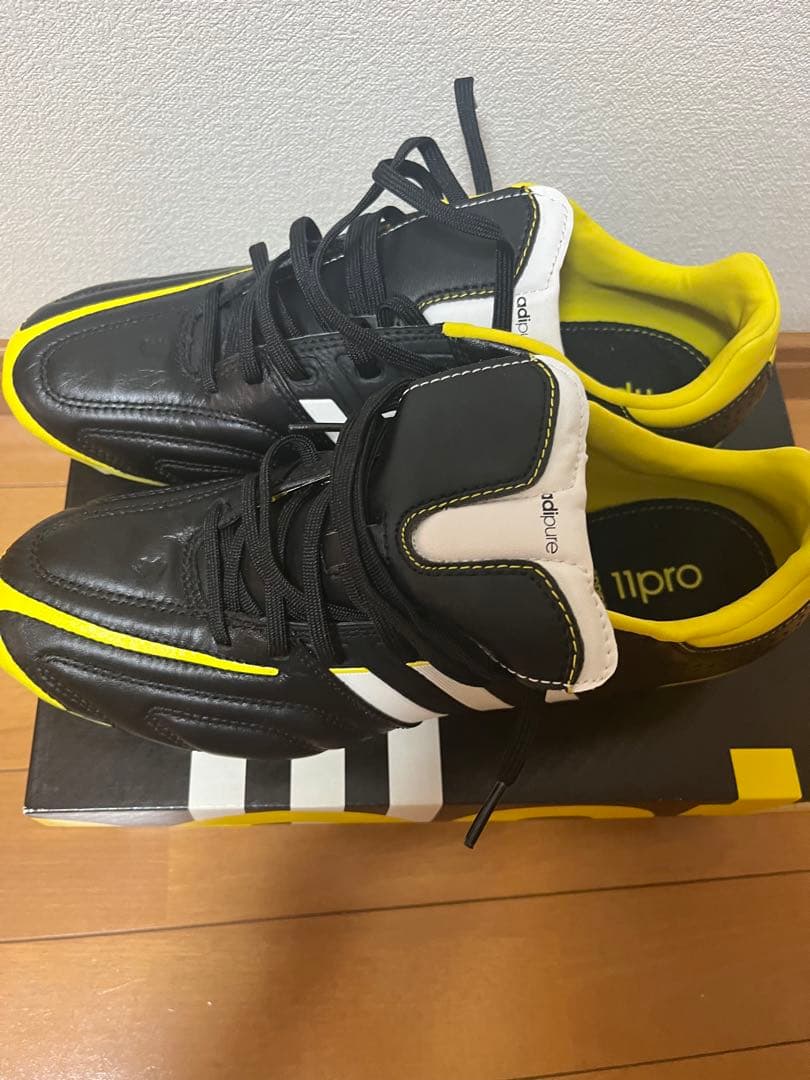 サッカースパイク aZ takumi sen BOOST 3
