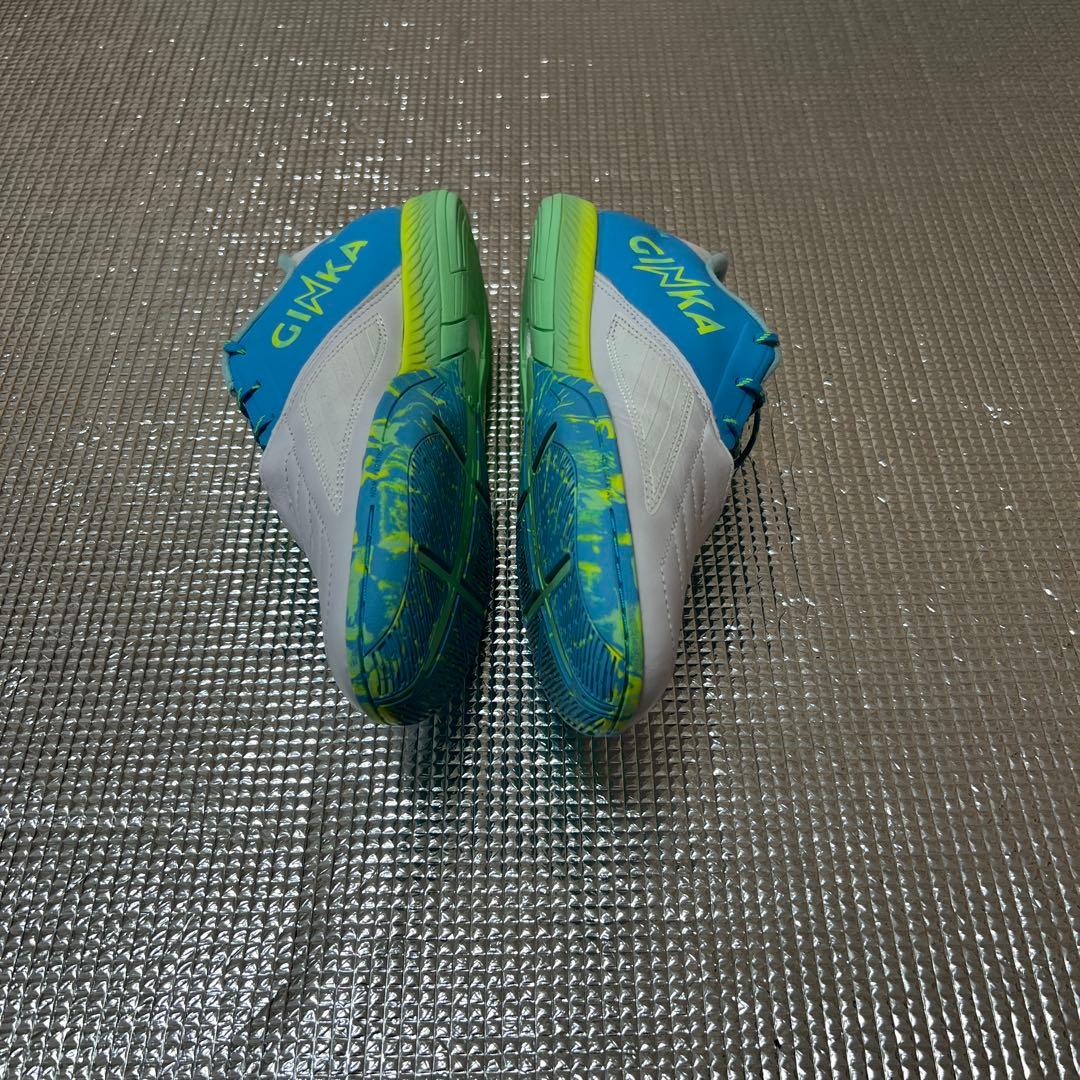 値下げ歓迎　ほぼ新品　25.5 GINKA PRO フットサルシューズ