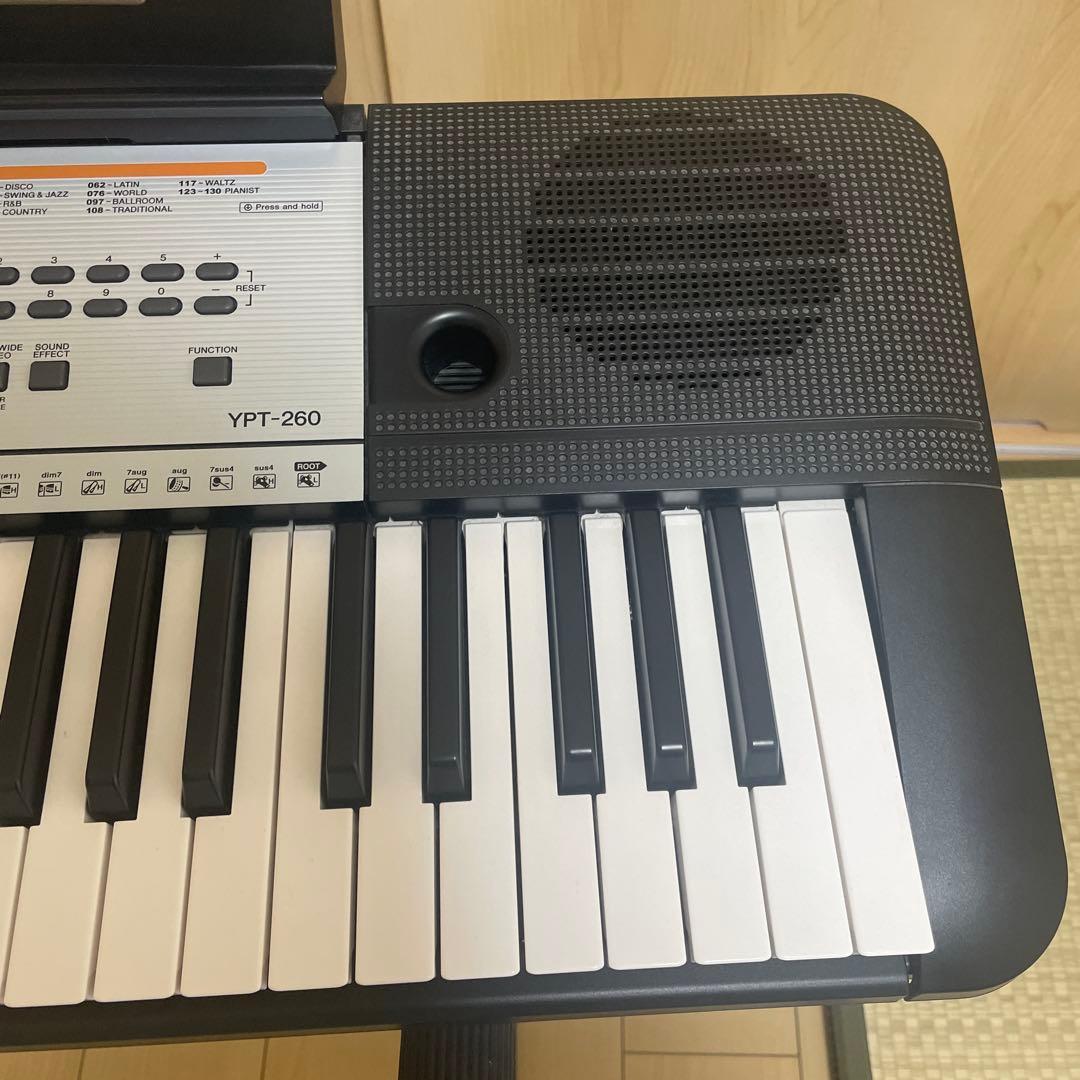 Yamaha 61鍵キーボード　ピアノス電子ピアノ　スタンドセット　ドイツで購入