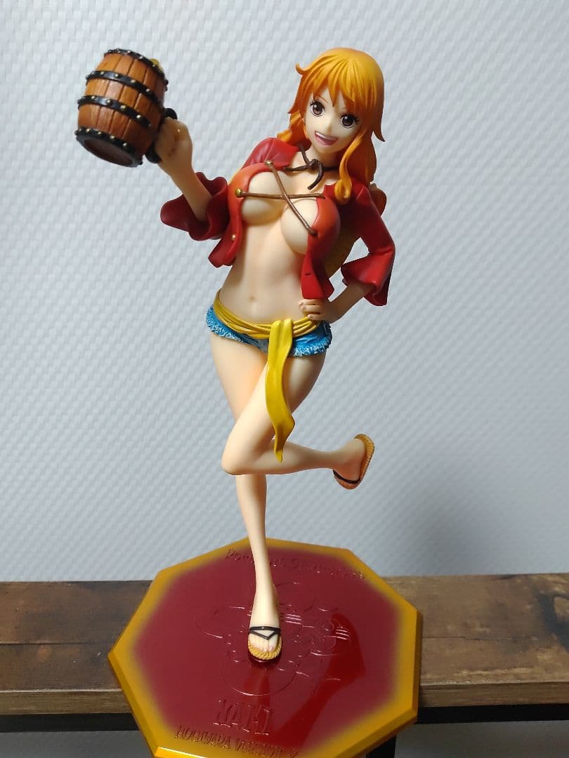 P.O.P LIMITED EDITION ナミ MUGIWARA Ver.2