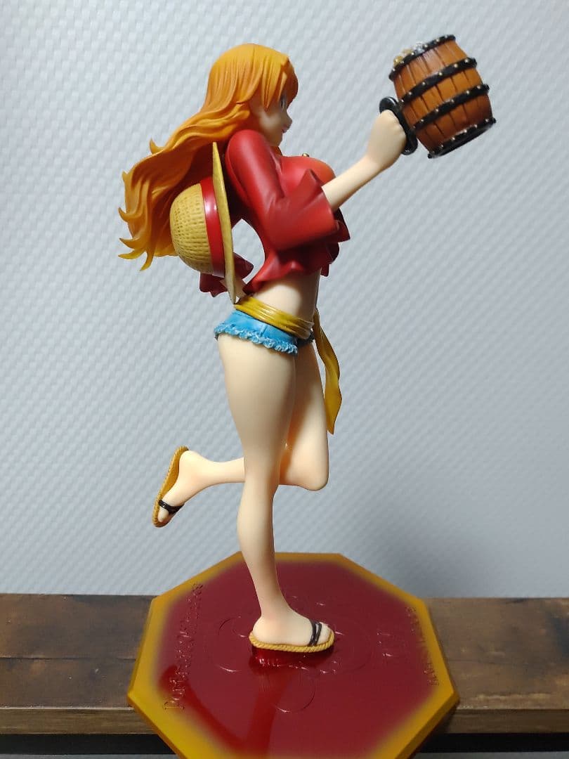 P.O.P LIMITED EDITION ナミ MUGIWARA Ver.2