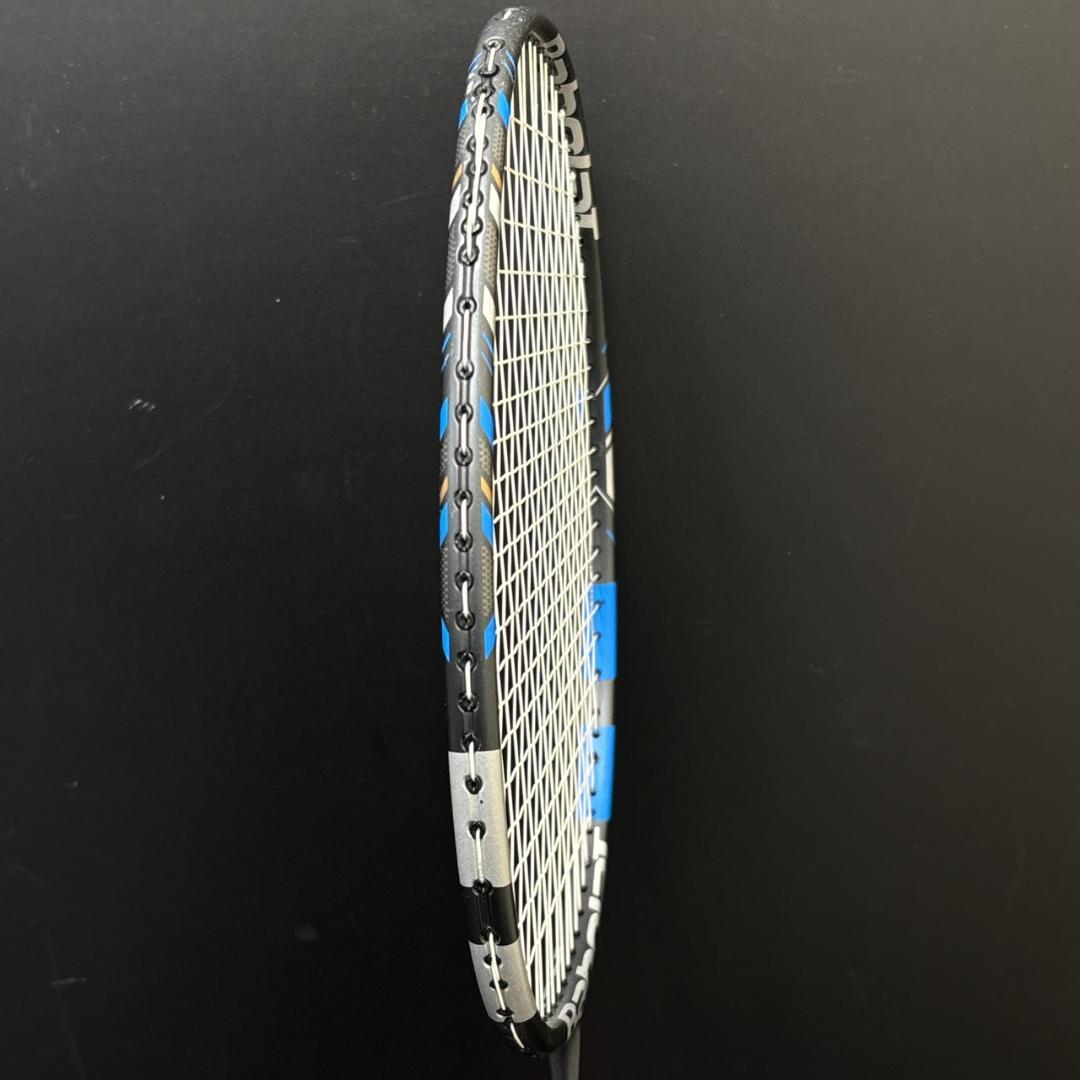 BabolaT　SATELITE　ESSENTIAL　バトミントンラケット