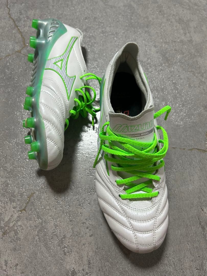 Mizuno サッカーシューズ ホワイト/グリーン
