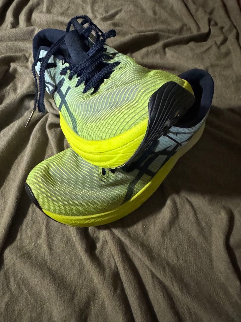 ASICS メタスピードスカイプラス　25.5cm