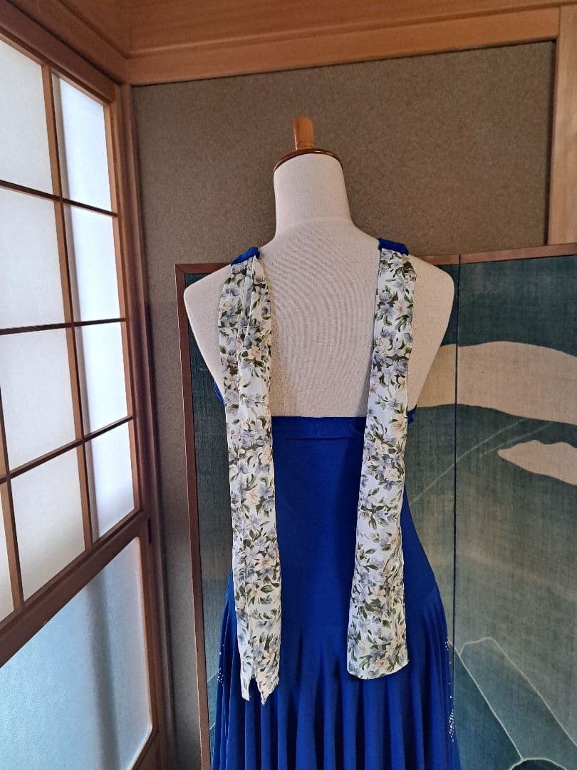 青色ビジュー装飾ラテンドレス