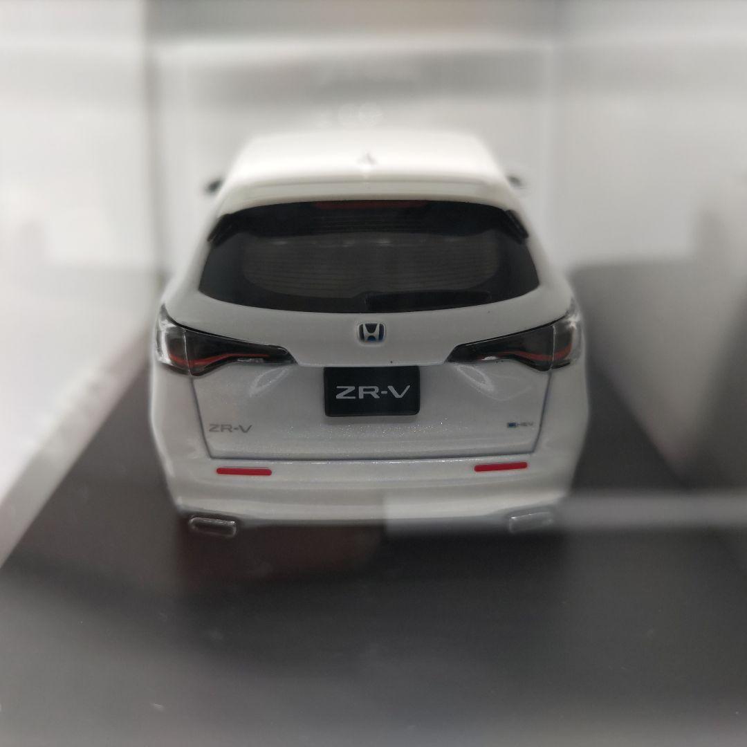 【美品】1/43ミニカー ホンダ ZR-V e:HEV プラチナホワイトパール