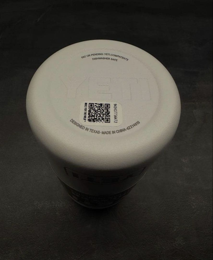 【新品未使用】YETI Rambler Colster ホワイト