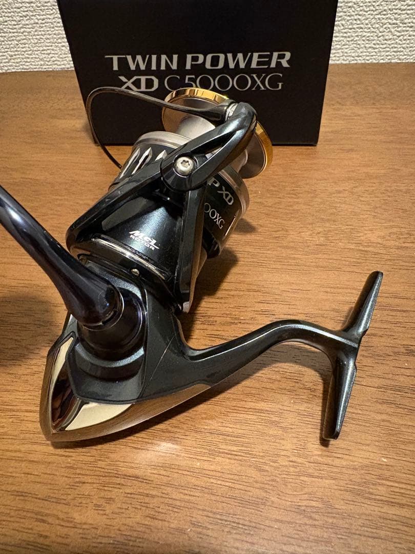 【美品】シマノ　17ツインパワーXD c5000xg
