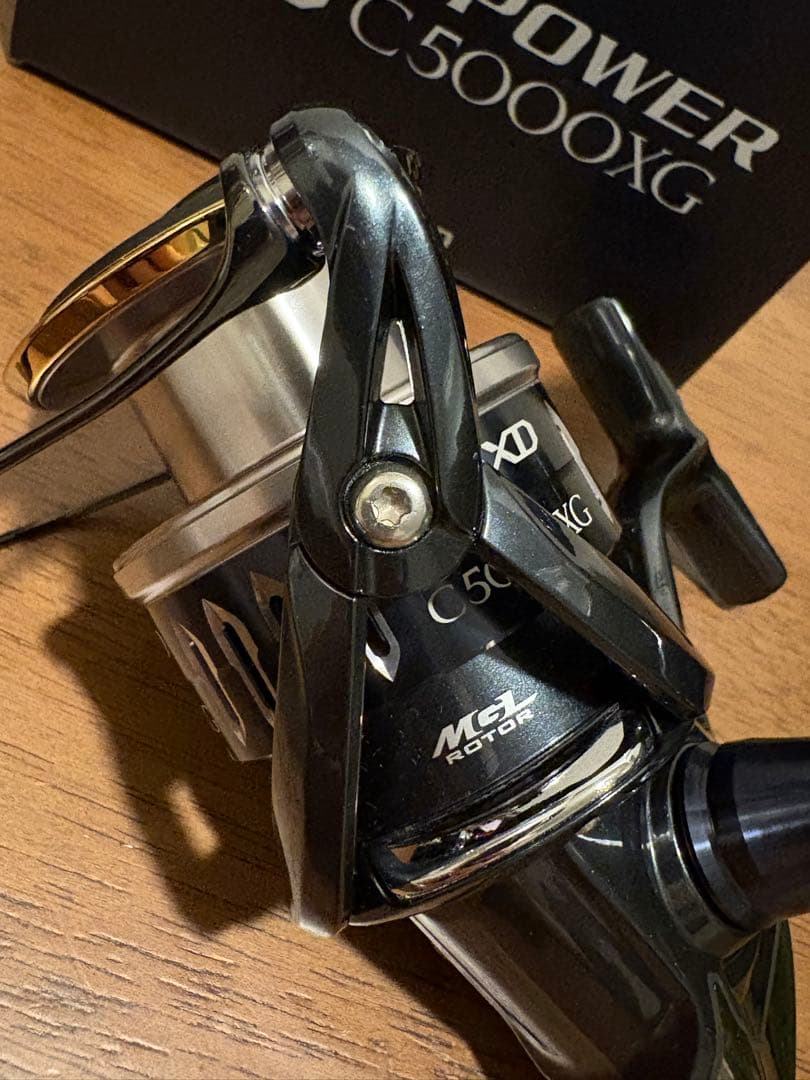 【美品】シマノ　17ツインパワーXD c5000xg
