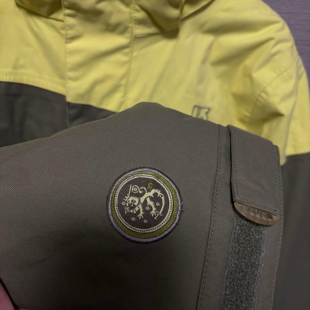 Burton 防水フード付きウェア イエロー/オリーブ スノボウェア スノボ