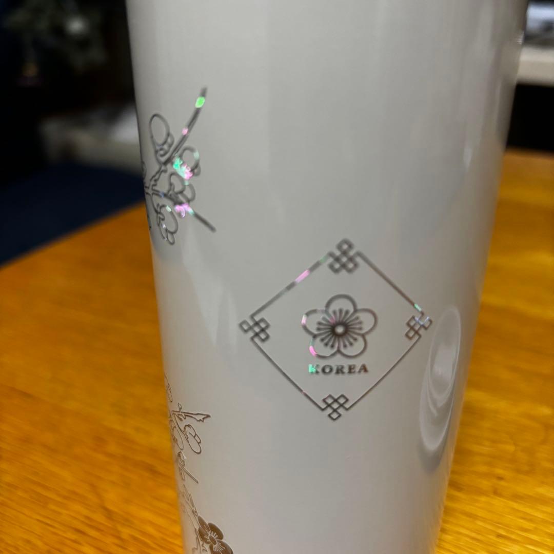 STARBUCKS ✴︎韓国限定✴︎店舗限定✴︎ホワイト花柄水筒✴︎プレミア品