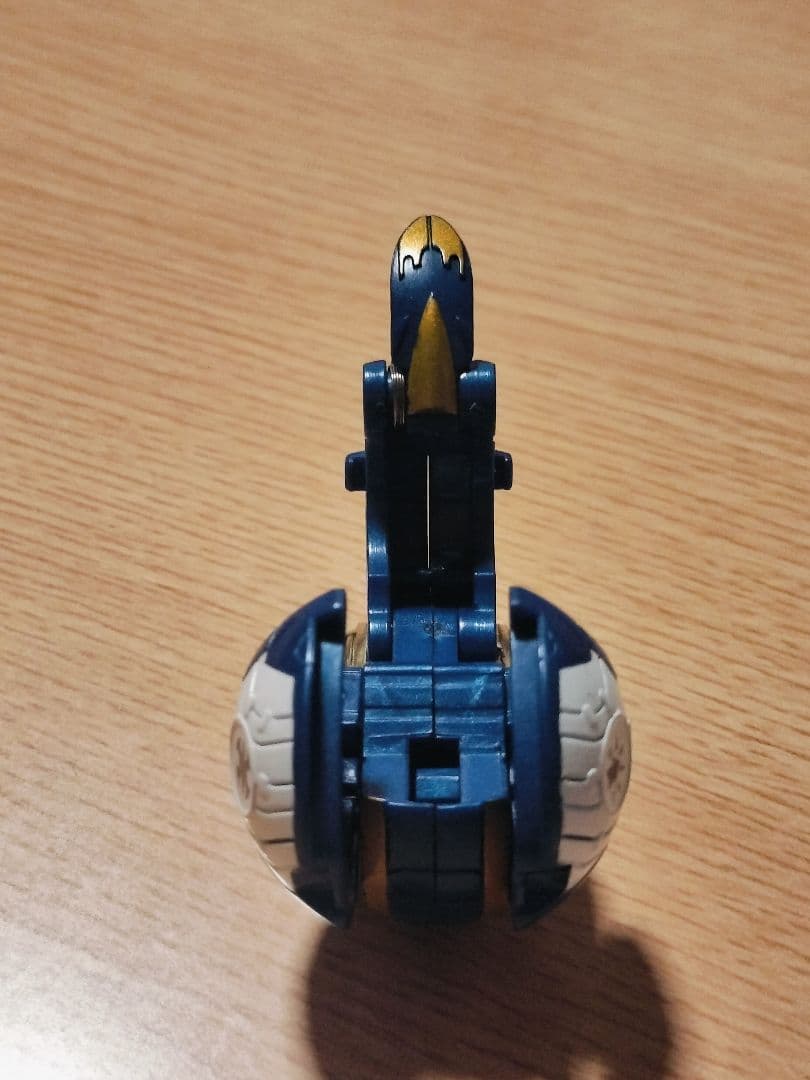 爆丸アーマーズ　Hカイオウ