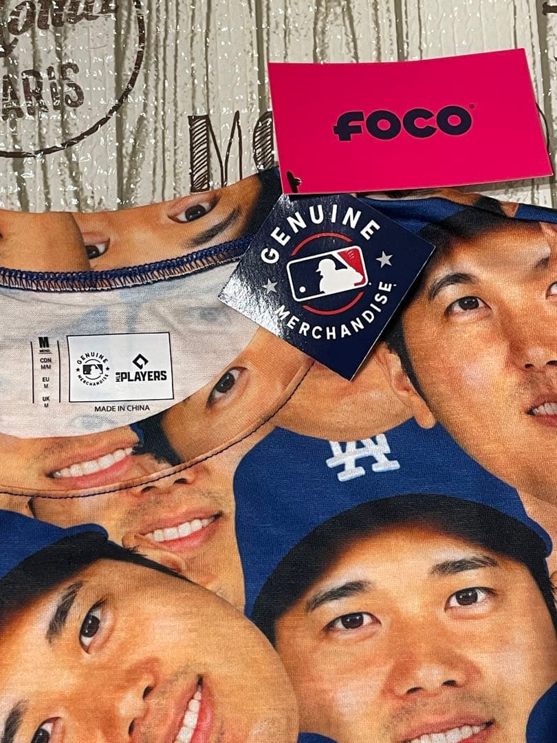 新品ドジャーズ大谷翔平選手　顔総柄TシャツMサイズ