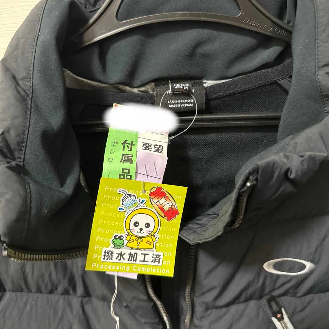 オークリー　パフォーマンスフィット　ダウンベスト　アウター　ブラック