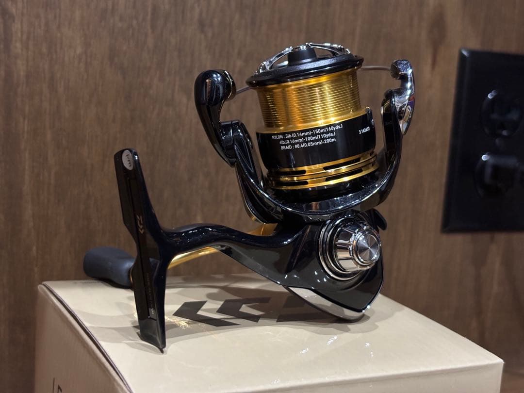 Daiwa LEGALIS 23レガリス LT2000S-P 試投のみ