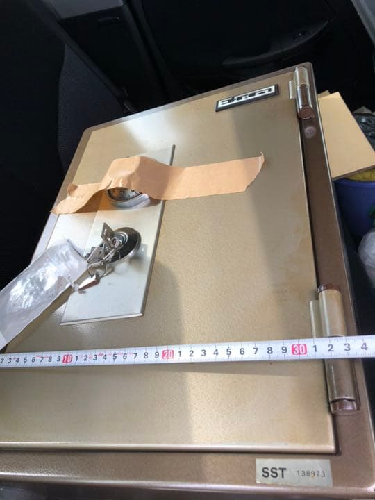 金庫 箱 収納