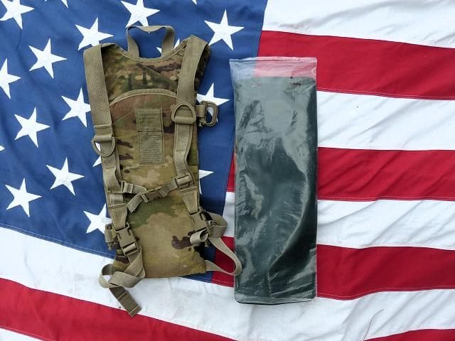 米軍 ハイドレーション システム バッグパック マルチカム 3L OCP　57