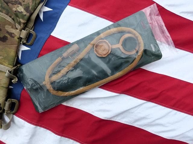 米軍 ハイドレーション システム バッグパック マルチカム 3L OCP　57