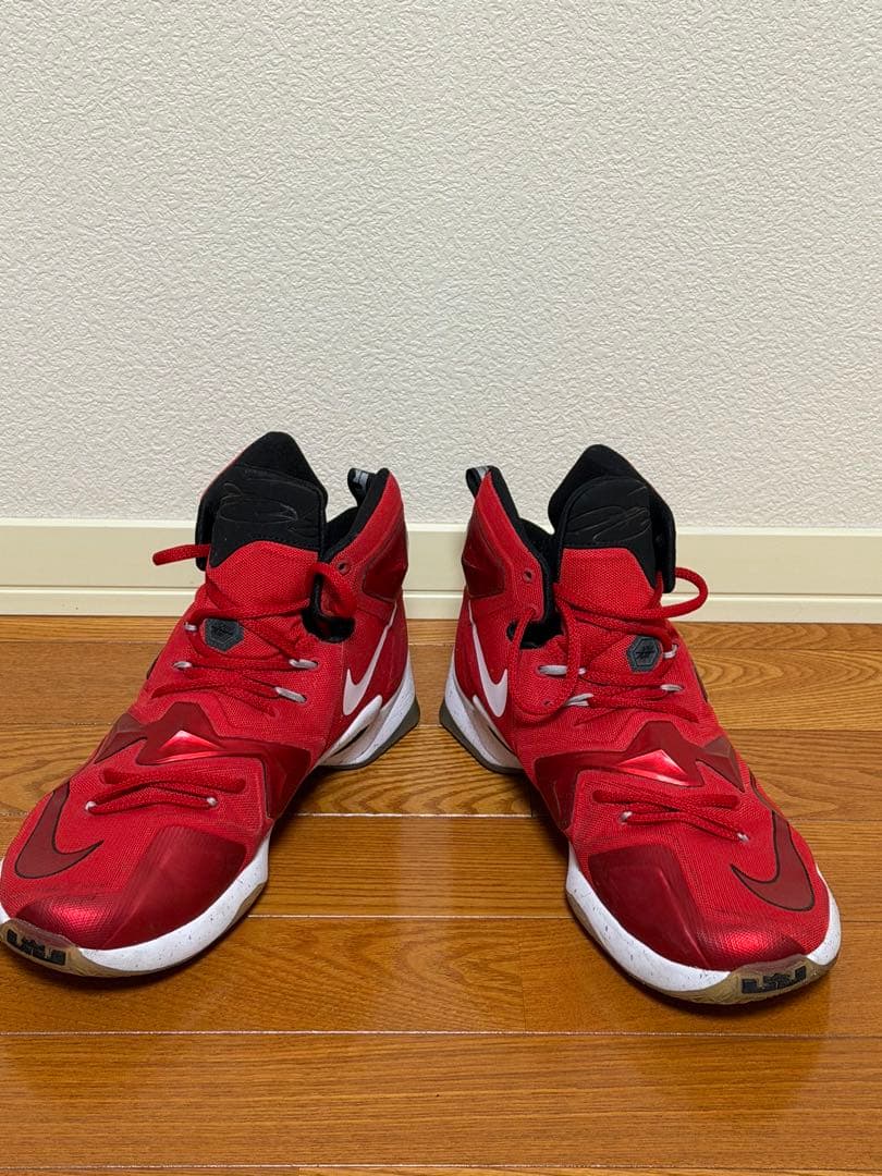 Nike LeBron 12 レッド バスケットシューズ