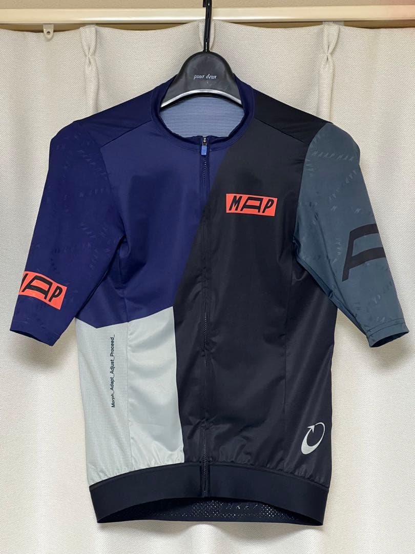 【美品】 サイクルジャージ XSサイズ