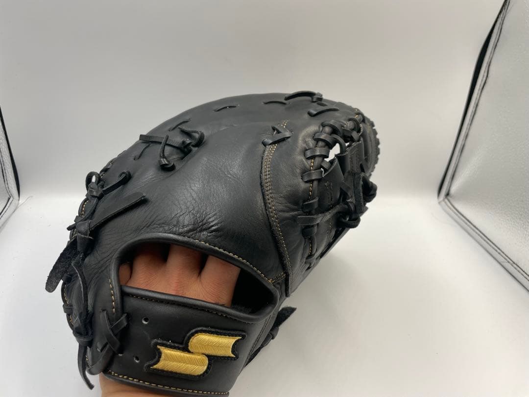 超美品☆SSK ファーストミット　ブラック　SSF201F 右利き用