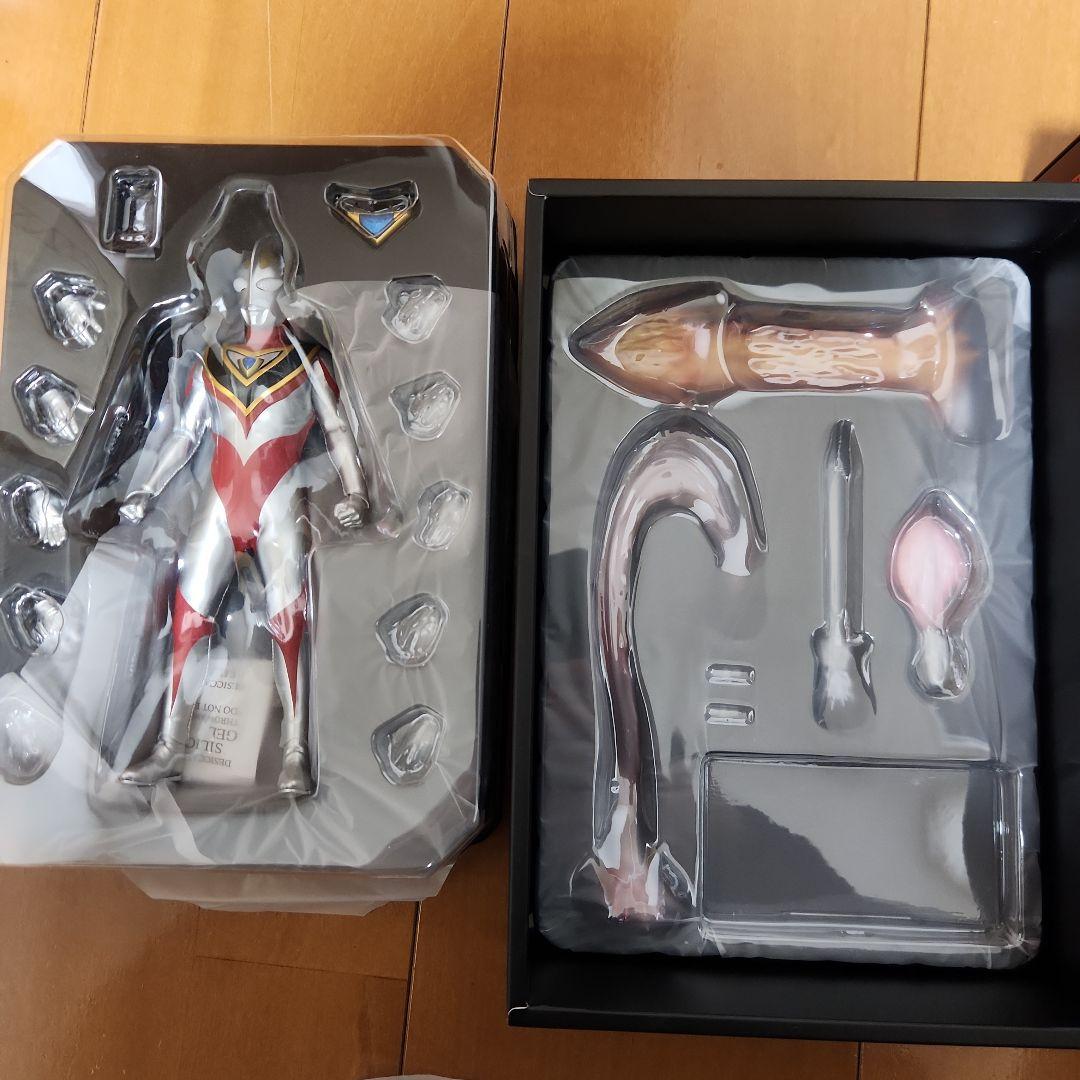 【今週末まで出品】alphamax アルファマックス ウルトラマンガイアV2