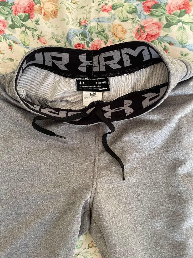 美品 Under Armour セットアップコールドギヤー